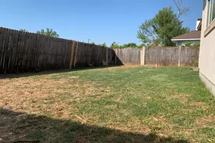 210 Evergreen Cir, Georgetown, TX 78626 - Photo 18