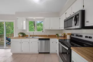 12223 Forsythe Dr, Austin, TX 78759 - Photo 16