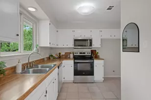 12223 Forsythe Dr, Austin, TX 78759 - Photo 14