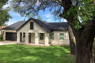 11001 4th St, Jonestown, TX 78645 - Photo 1