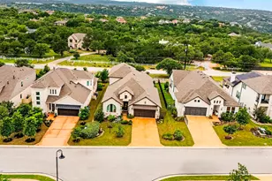 402 Gulfton St, Lakeway, TX 78738 - Photo 4