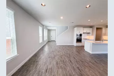 124 Crescent Street, Georgetown, TX 78626 - Photo 4