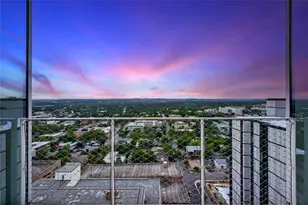 313 W 17th St, Austin, TX 78701 - Photo 14