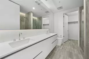 313 W 17th St, Austin, TX 78701 - Photo 8