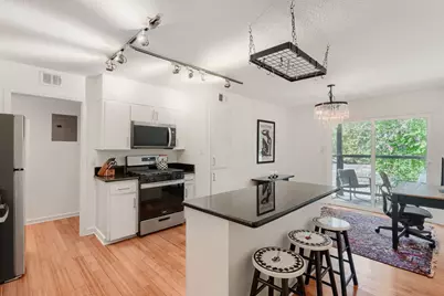 2303 East Side Drive #210, Austin, TX 78704 - Photo 6