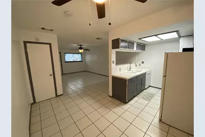 2413 Leon Street #102, Austin, TX 78705 - Photo 2