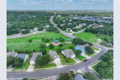 2047 Lisa Lane, San Marcos, TX 78666 - Photo 32