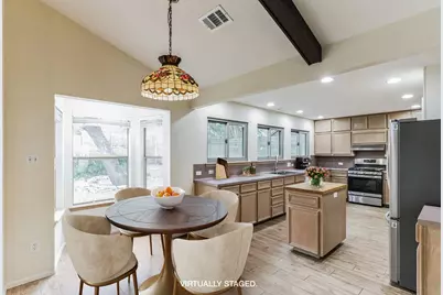2203 Farnswood Circle, Austin, TX 78704 - Photo 4