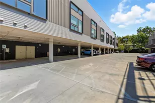 49 Navasota St, Austin, TX 78702 - Photo 22