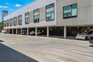 49 Navasota St, Austin, TX 78702 - Photo 24