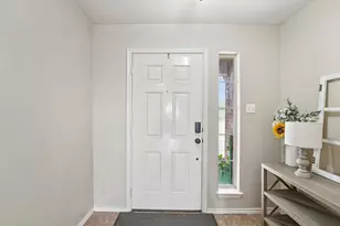 130 Killian Loop, Hutto, TX 78634 - Photo 4