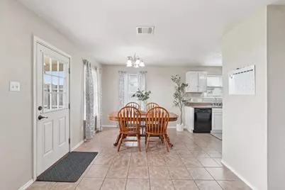 130 Killian Loop, Hutto, TX 78634 - Photo 8