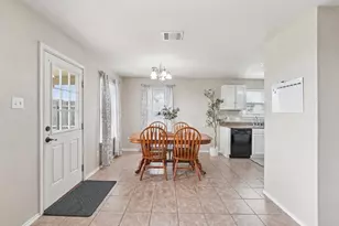 130 Killian Loop, Hutto, TX 78634 - Photo 8