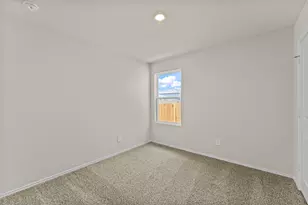 406 Low Pasture Trl, San Marcos, TX 78666 - Photo 16