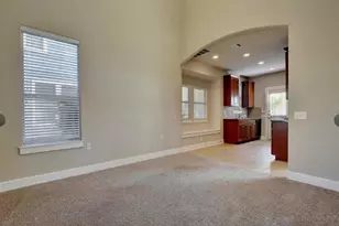 1601 Miriam Ave, Austin, TX 78702 - Photo 6