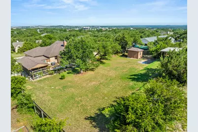509 Meadow Oaks Drive, Dripping Springs, TX 78620 - Photo 22