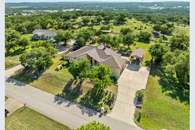 509 Meadow Oaks Drive, Dripping Springs, TX 78620 - Photo 34