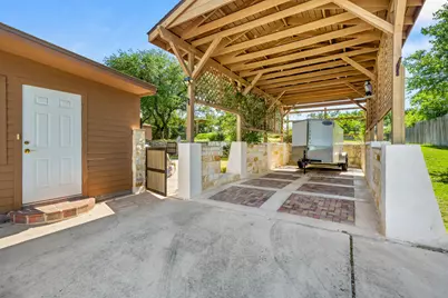 509 Meadow Oaks Drive, Dripping Springs, TX 78620 - Photo 24