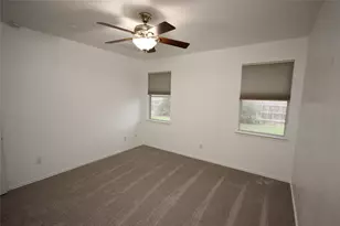 107 Buck Shot Ct, Bastrop, TX 78602 - Photo 14