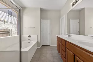 107 Buck Shot Ct, Bastrop, TX 78602 - Photo 24