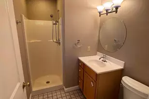 201 W 33rd St, Austin, TX 78705 - Photo 8