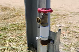 2069 County Road 455 Rd, Coupland, TX 78615 - Photo 2