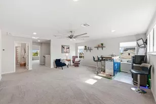 323 Blackbear Dr, Hutto, TX 78634 - Photo 20