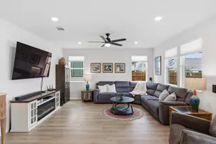 323 Blackbear Dr, Hutto, TX 78634 - Photo 8