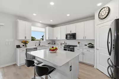 323 Blackbear Drive, Hutto, TX 78634 - Photo 12