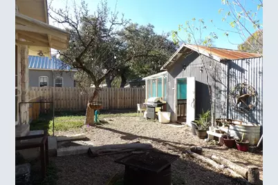 459 E Commerce Street, New Braunfels, TX 78130 - Photo 18