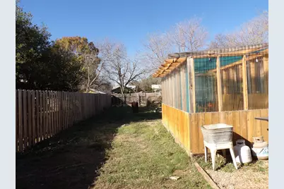 459 E Commerce Street, New Braunfels, TX 78130 - Photo 24