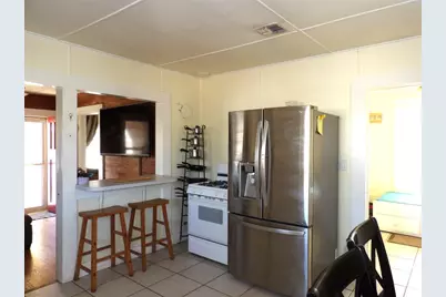 459 E Commerce Street, New Braunfels, TX 78130 - Photo 6