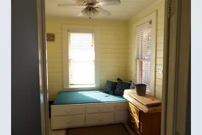 459 E Commerce Street, New Braunfels, TX 78130 - Photo 14