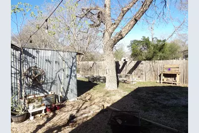 459 E Commerce Street, New Braunfels, TX 78130 - Photo 16