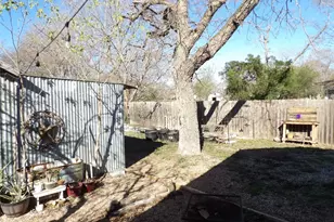 459 E Commerce St, New Braunfels, TX 78130 - Photo 16