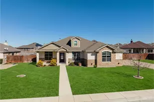 304 Jake Dr, Jarrell, TX 76537 - Photo 2