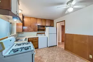 210 W 51st St, Austin, TX 78751 - Photo 12