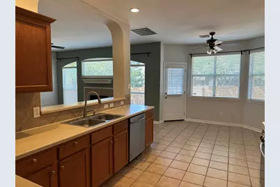 13500 Oregon Flat Trail, Austin, TX 78727 - Photo 4