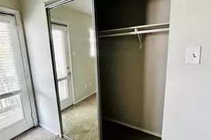 1818 River Crossing Cir, Austin, TX 78741 - Photo 20