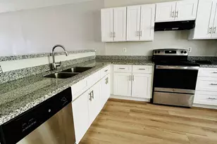 1818 River Crossing Cir, Austin, TX 78741 - Photo 10
