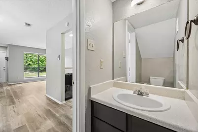 2018 W Rundberg Ln Lane #13A, Austin, TX 78758 - Photo 6