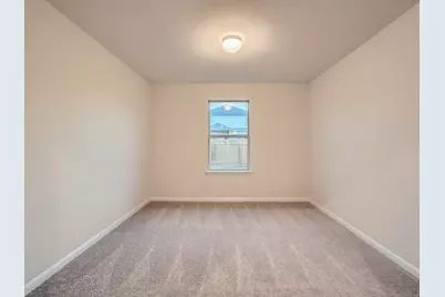 204 Comet Pointe Drive, Georgetown, TX 78628 - Photo 4