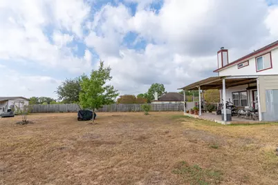 127 Meadow Way, Cedar Creek, TX 78612 - Photo 24