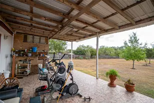 127 Meadow Way, Cedar Creek, TX 78612 - Photo 30