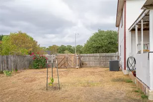 127 Meadow Way, Cedar Creek, TX 78612 - Photo 28