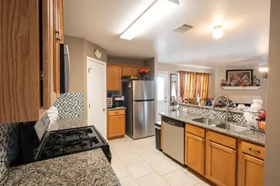 127 Meadow Way, Cedar Creek, TX 78612 - Photo 10