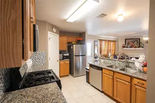 127 Meadow Way, Cedar Creek, TX 78612 - Photo 10