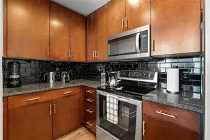 360 Nueces St, Austin, TX 78701 - Photo 12