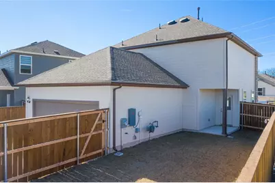 103 W Thurman Holt Road, Hutto, TX 78634 - Photo 16