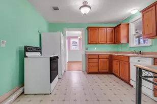 703 Bois D'Arc St, Lockhart, TX 78644 - Photo 14